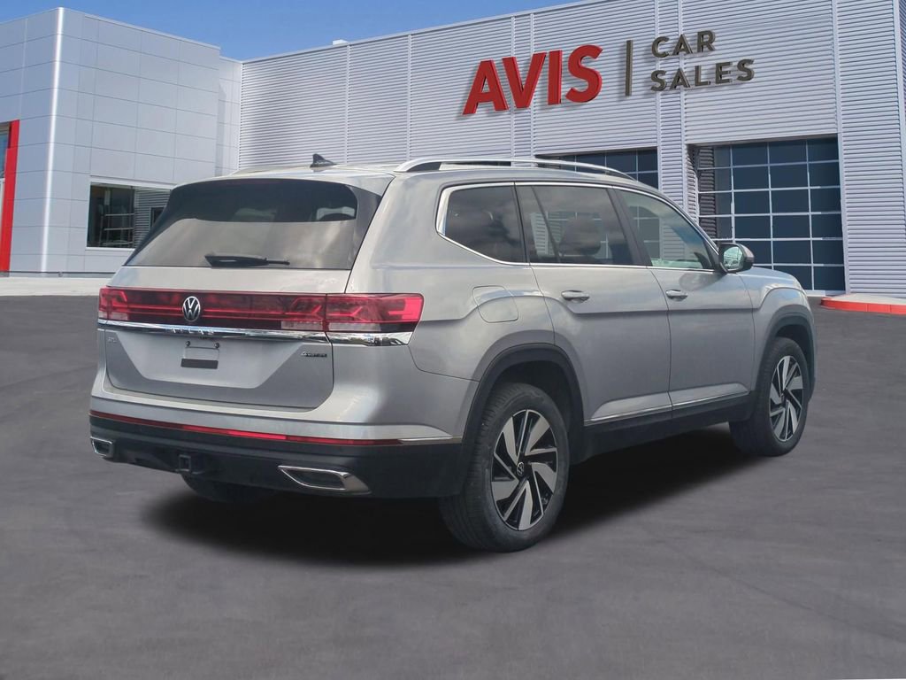 Used 2025 Volkswagen Atlas SEL AWD/4WD image 6