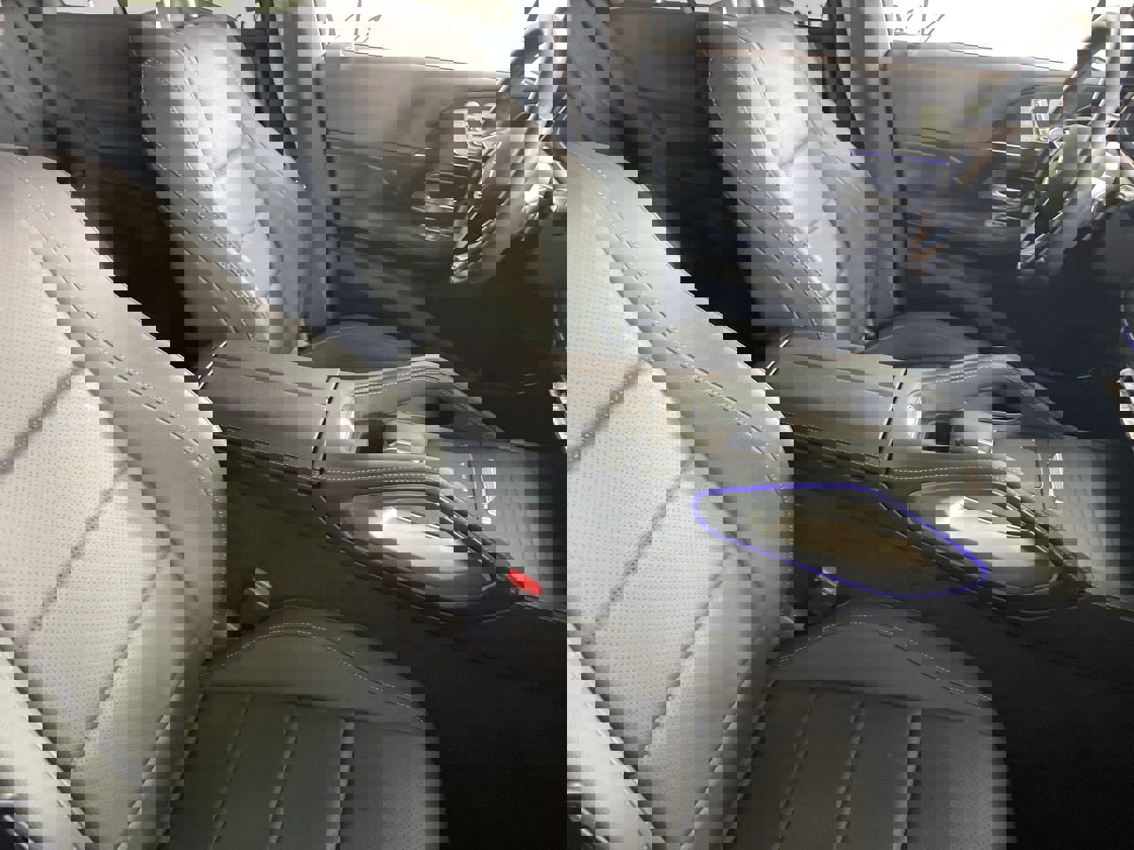 Used 2025 Mercedes-Benz GLE 350 4MATIC image 23