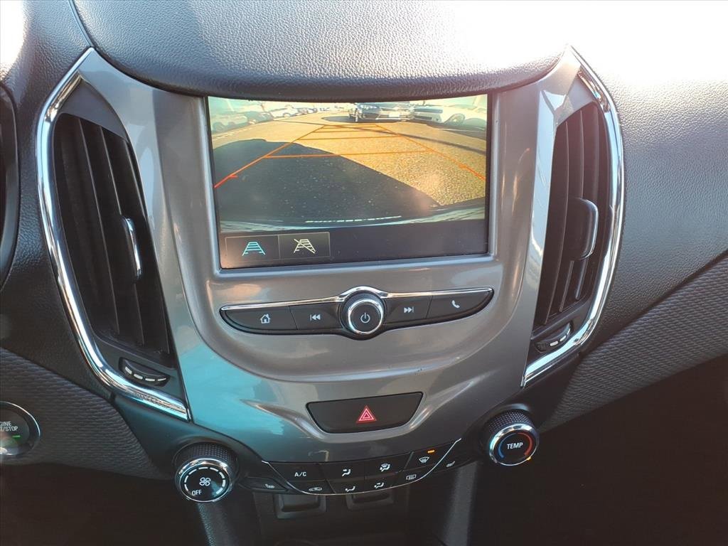 Used 2017 Chevrolet Cruze LT w/ Convenience Package image 19