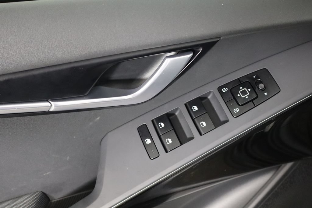 Used 2023 Kia Niro Wind FWD image 20