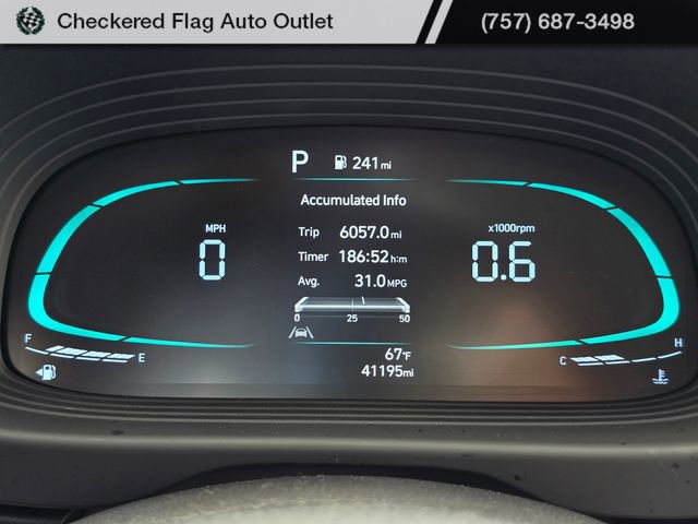 Used 2023 Hyundai Venue SEL image 12