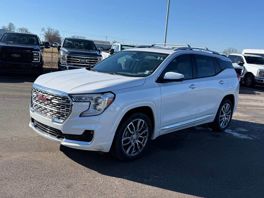Used 2022 GMC Terrain Denali w/ Denali Premium Package image 23