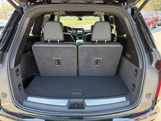 Used 2025 Cadillac XT6 Premium Luxury image 18