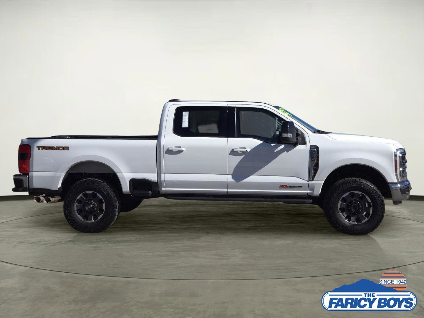 Used 2024 Ford F250 Lariat w/ Tremor Off-Road Package image 4