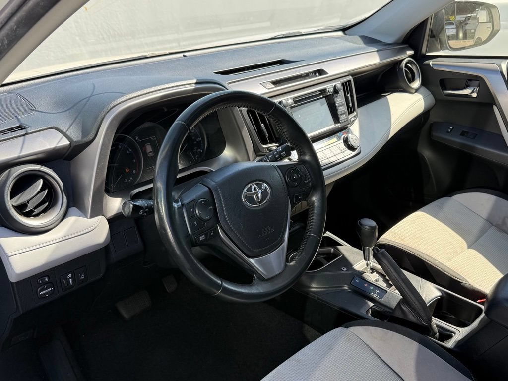 Used 2018 Toyota RAV4 XLE w/ All Weather Liner Package FWD image 2