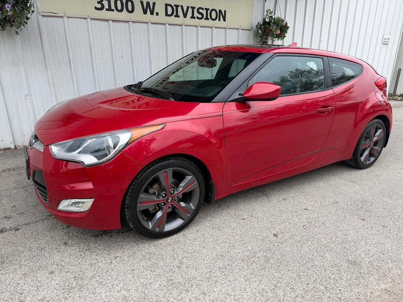 Used 2016 Hyundai Veloster w/ Option Group 03 image 3