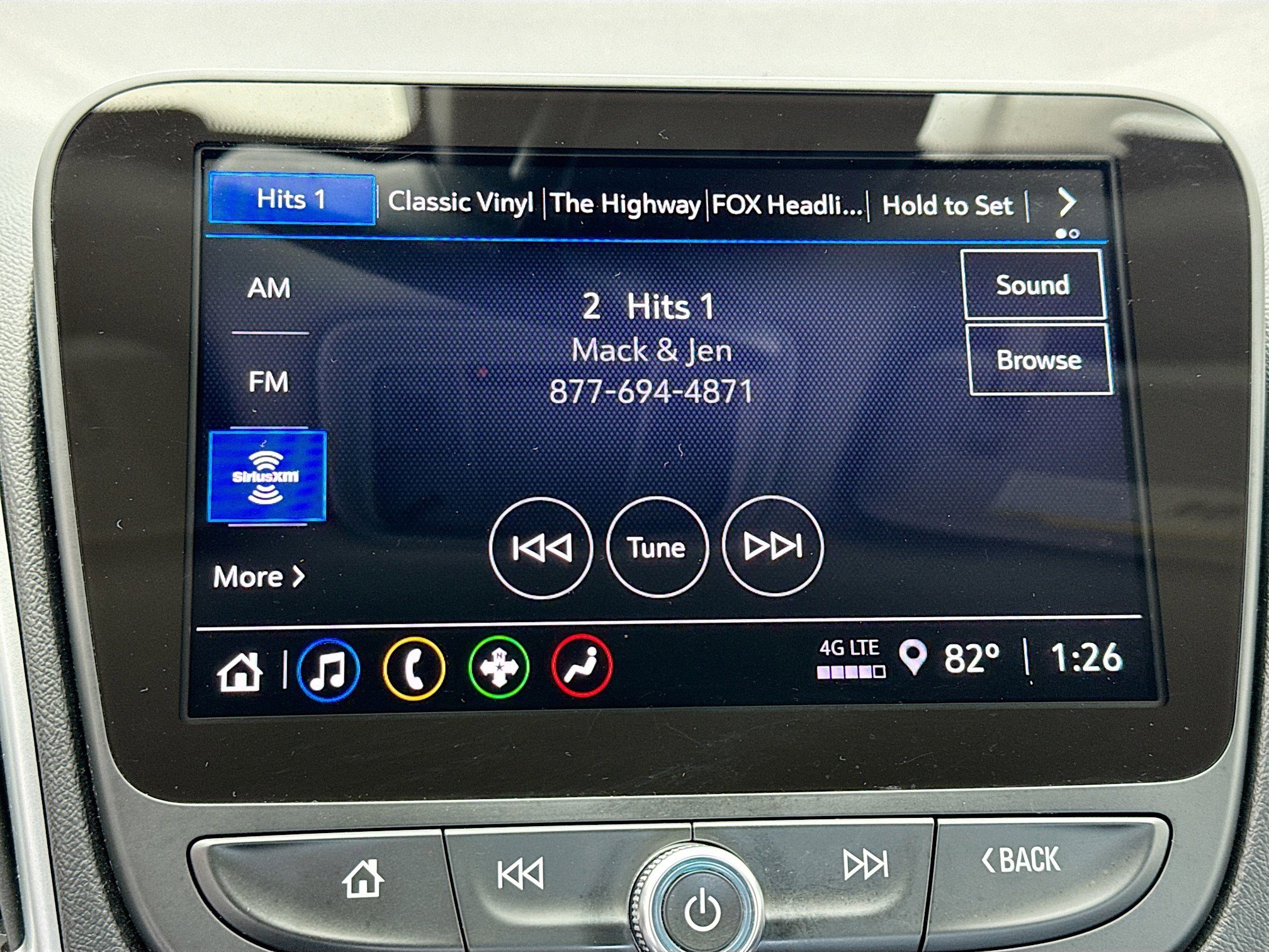 Used 2024 Chevrolet Malibu LT FWD image 11