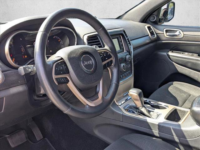 Used 2017 Jeep Grand Cherokee Laredo w/ Quick Order Package 2BE image 10