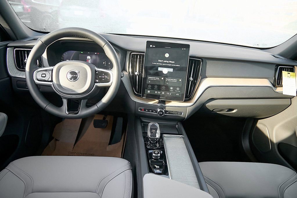 New 2026 Volvo XC60 B5 Plus w/ Protection Package Premier AWD/4WD image 23