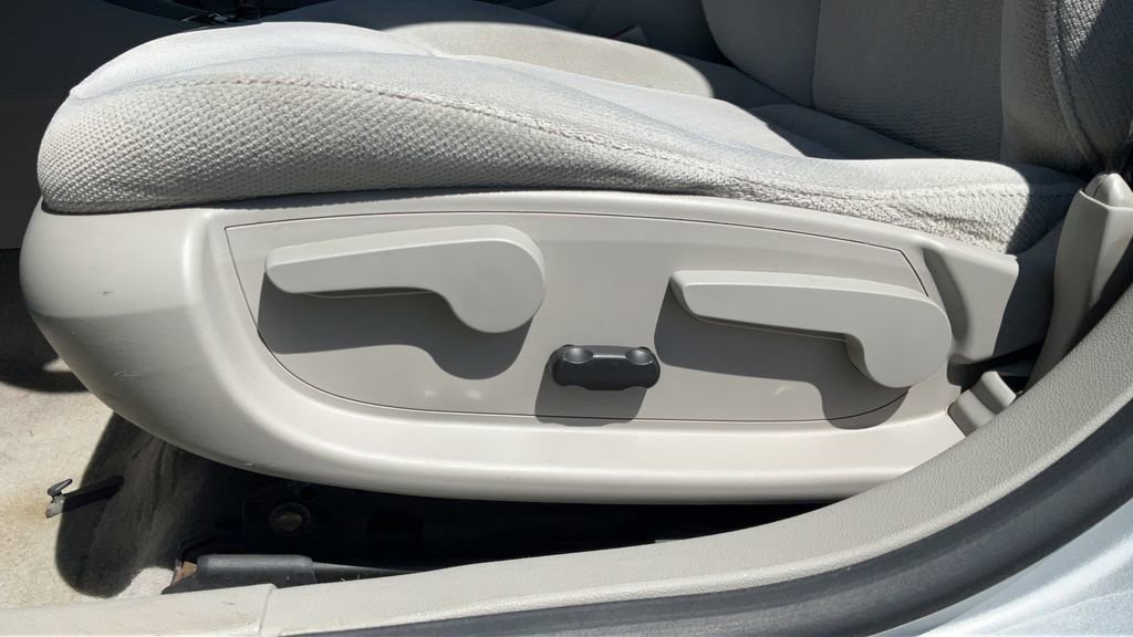 Used 2014 Chevrolet Impala Limited LS FWD image 29