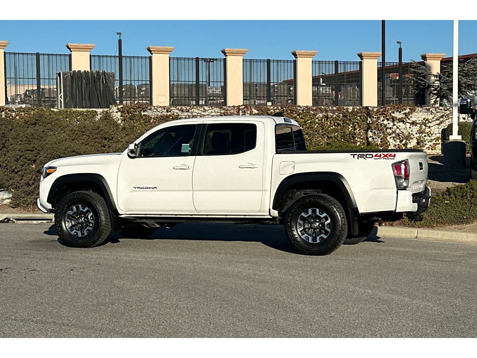 Used 2022 Toyota Tacoma 4x4 Double Cab image 7