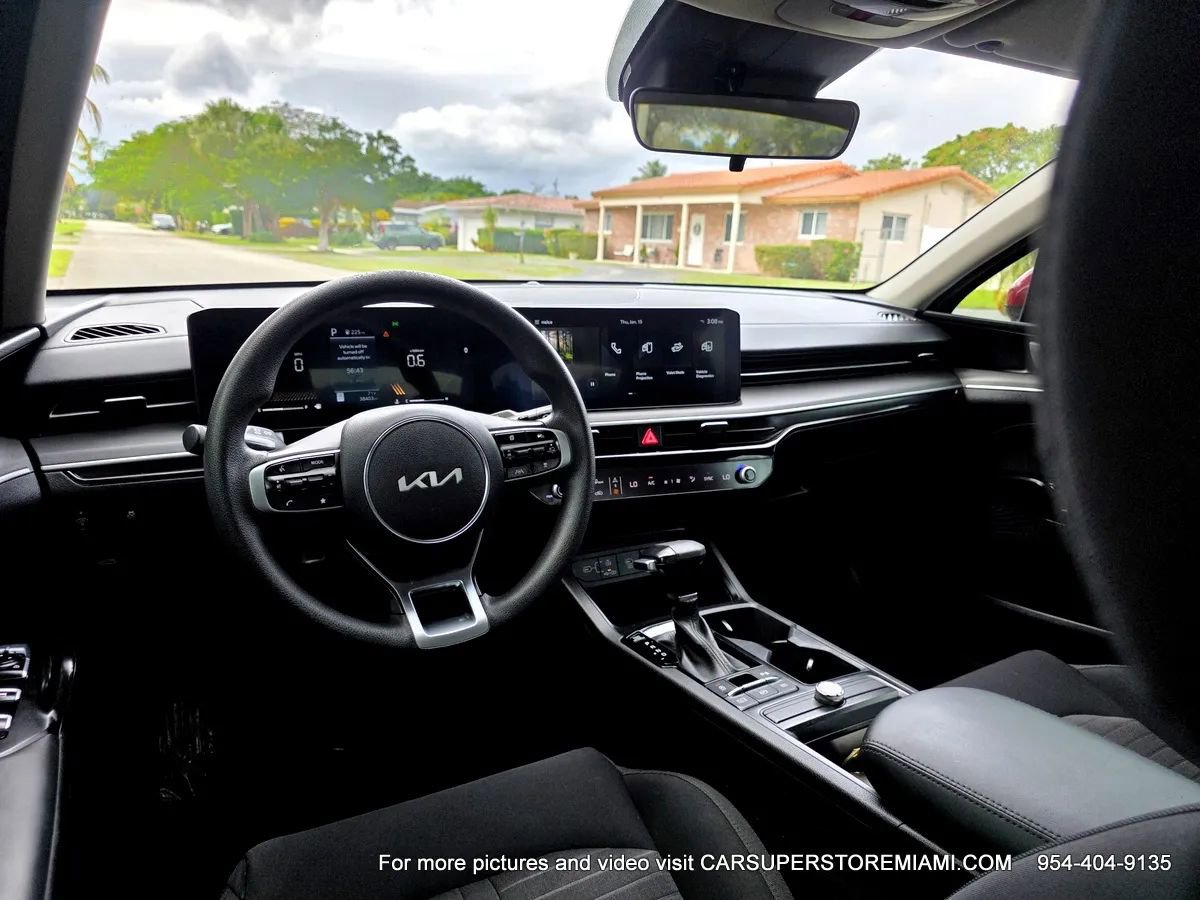 Used 2025 Kia K5 LXS image 30