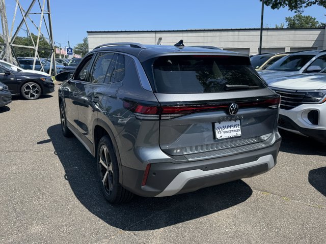 Used 2026 Volkswagen Tiguan SE AWD/4WD image 6