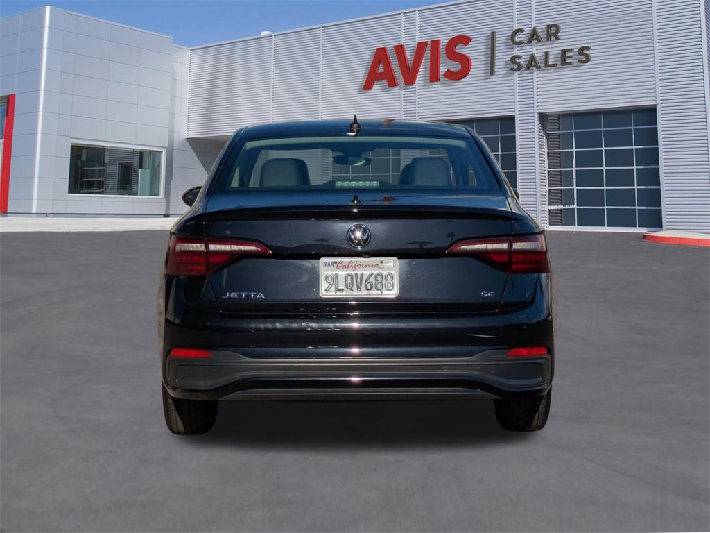 Used 2024 Volkswagen Jetta SE image 7