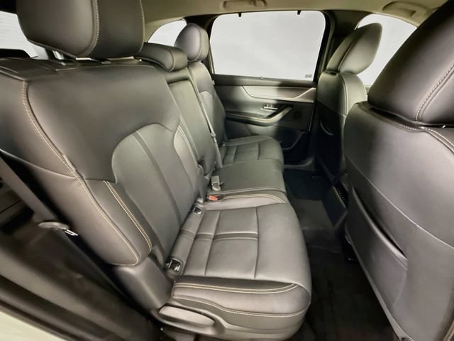 Used 2024 MAZDA CX-90 3.3 Turbo w/ Preferred Plus AWD/4WD image 28