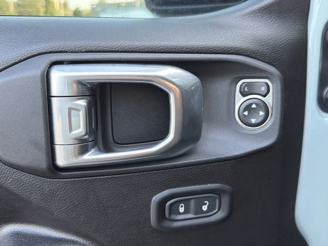 Used 2023 Jeep Wrangler Sport AWD/4WD image 14