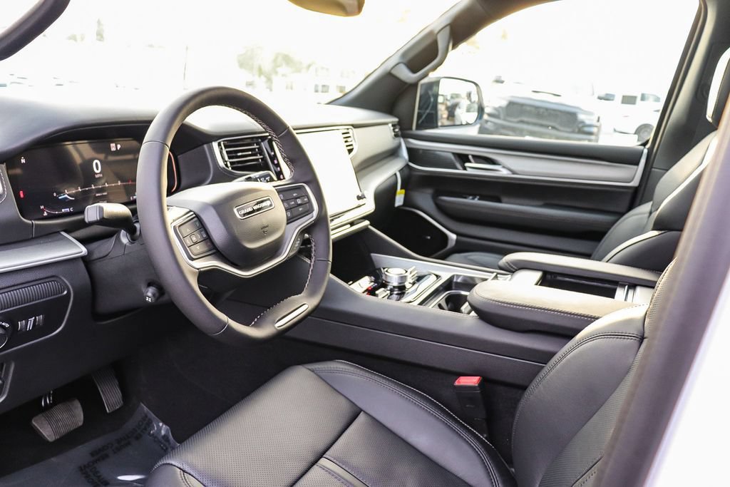 New 2026 Jeep Grand Wagoneer Limited AWD/4WD image 24