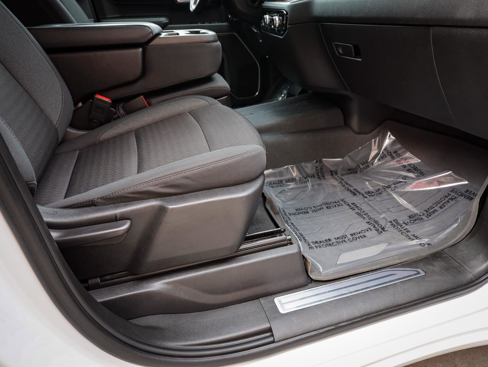 Used 2023 GMC Sierra 1500 SLE image 24