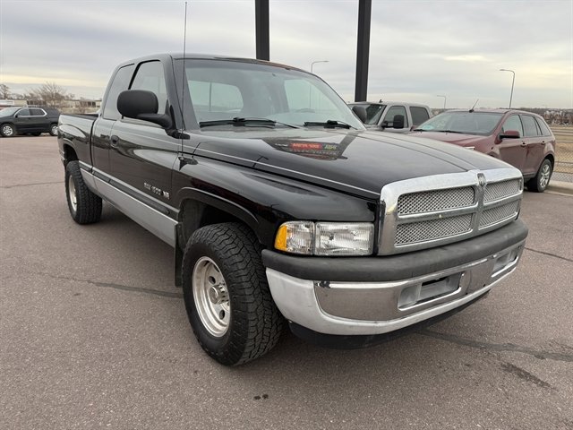 Used 1999 Dodge Ram 1500 Truck SLT image 1