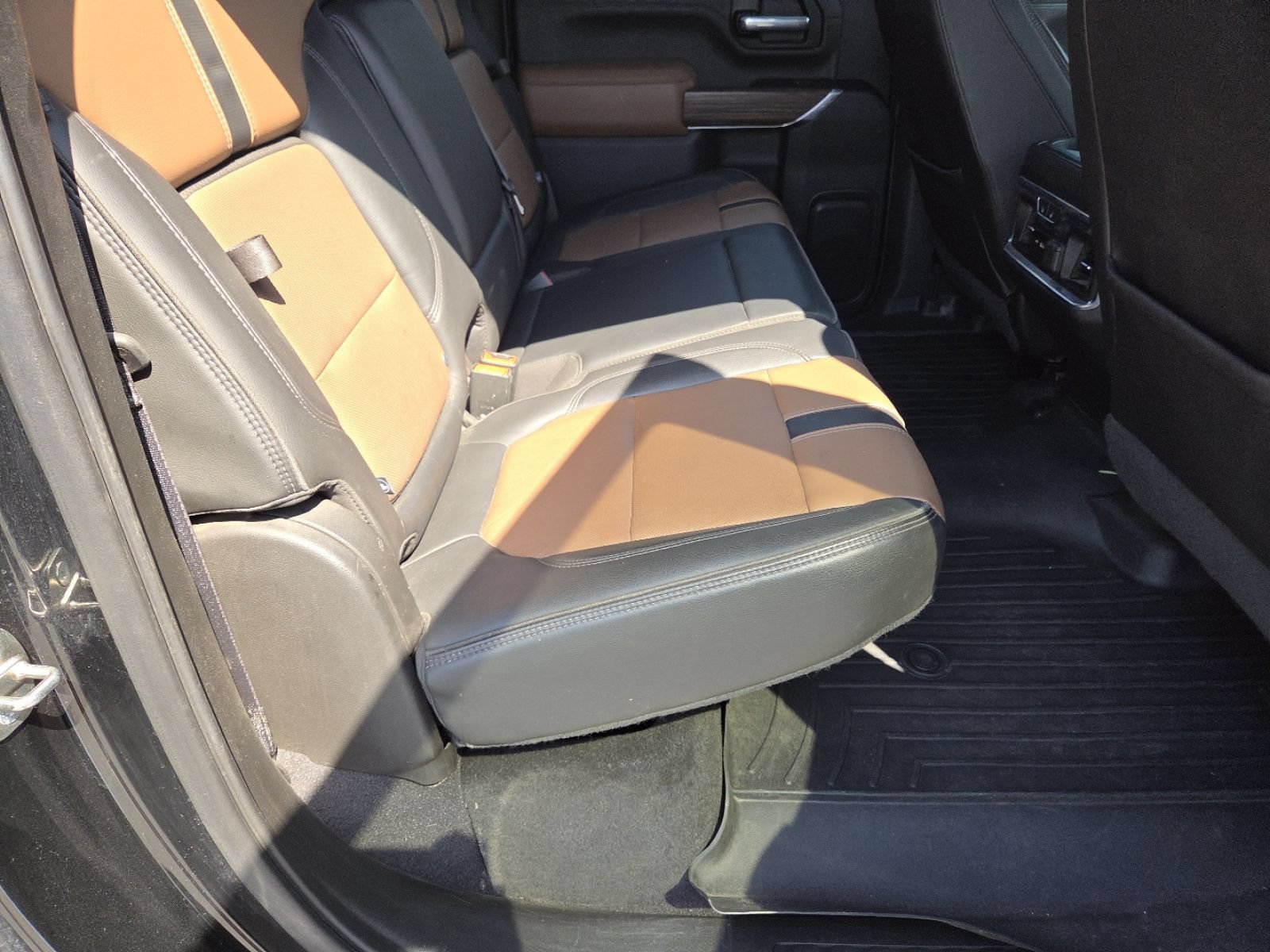 Used 2020 Chevrolet Silverado 2500 High Country w/ Technology Package AWD/4WD image 25