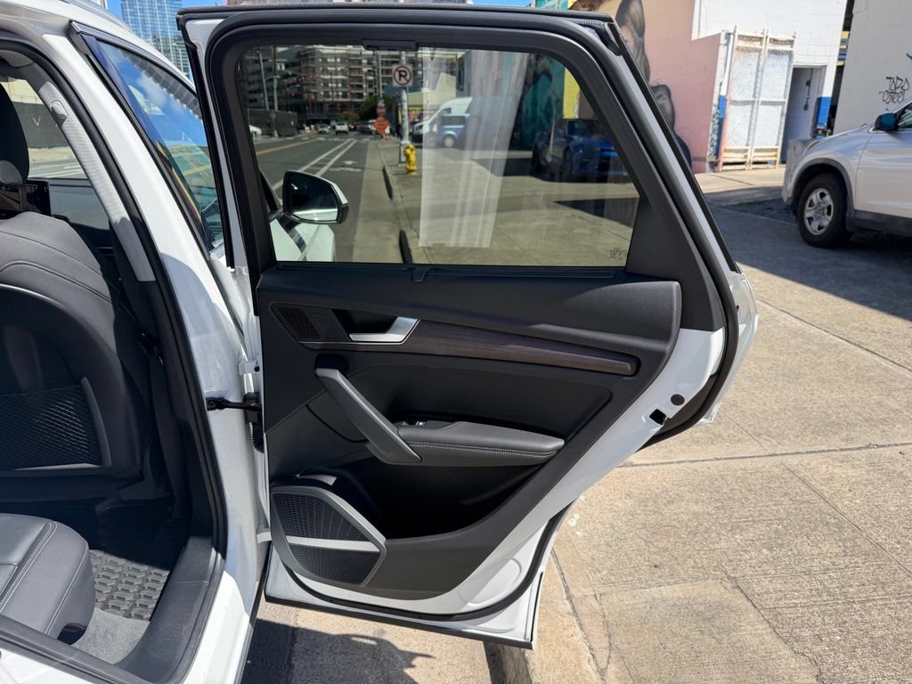 Used 2021 Audi Q5 Prestige AWD/4WD image 12