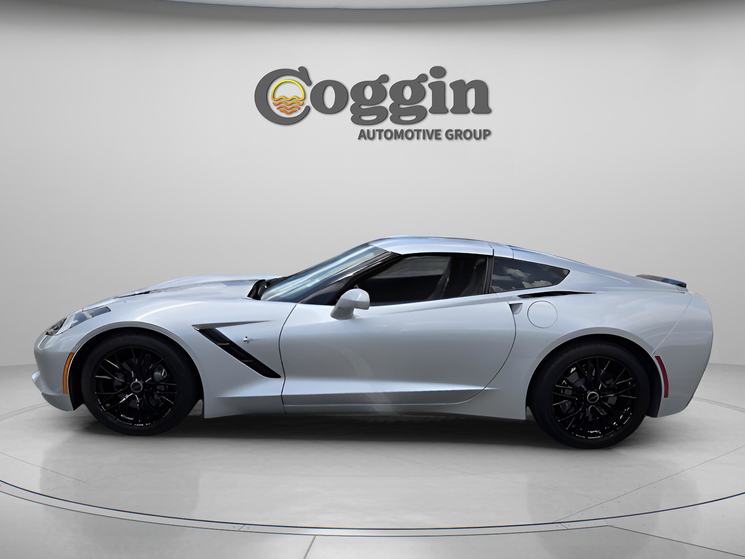 Used 2015 Chevrolet Corvette Stingray Coupe w/ 2LT Preferred Equipment Group RWD image 2