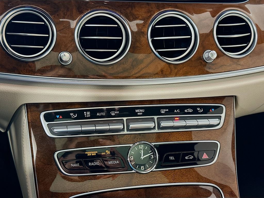 Used 2019 Mercedes-Benz E 450 4MATIC Wagon image 16