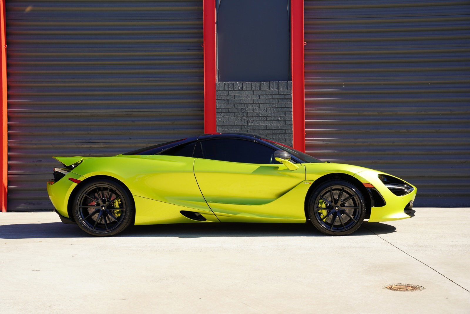 Used 2022 McLaren 720S Luxury image 11