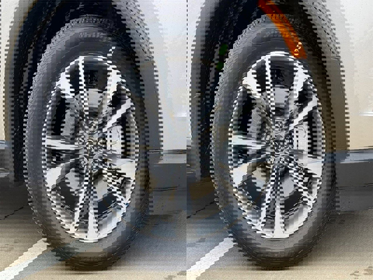 New 2025 INFINITI QX60 Luxe image 9