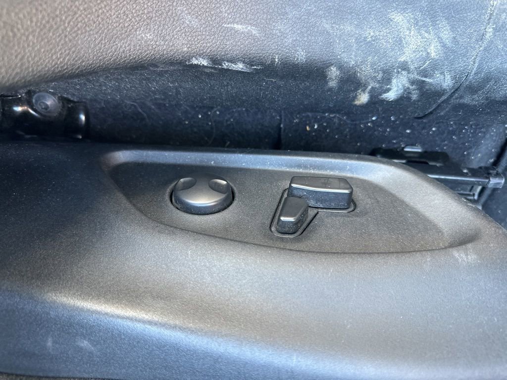 Used 2023 Jeep Compass Limited image 13