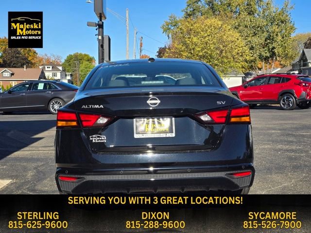 Used 2024 Nissan Altima 2.5 SV image 7
