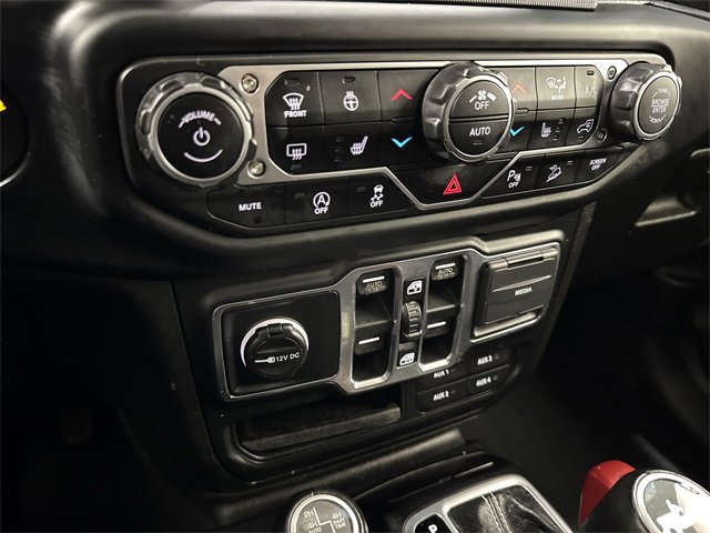 Used 2018 Jeep Wrangler Unlimited Sahara w/ Dual Top Group image 19