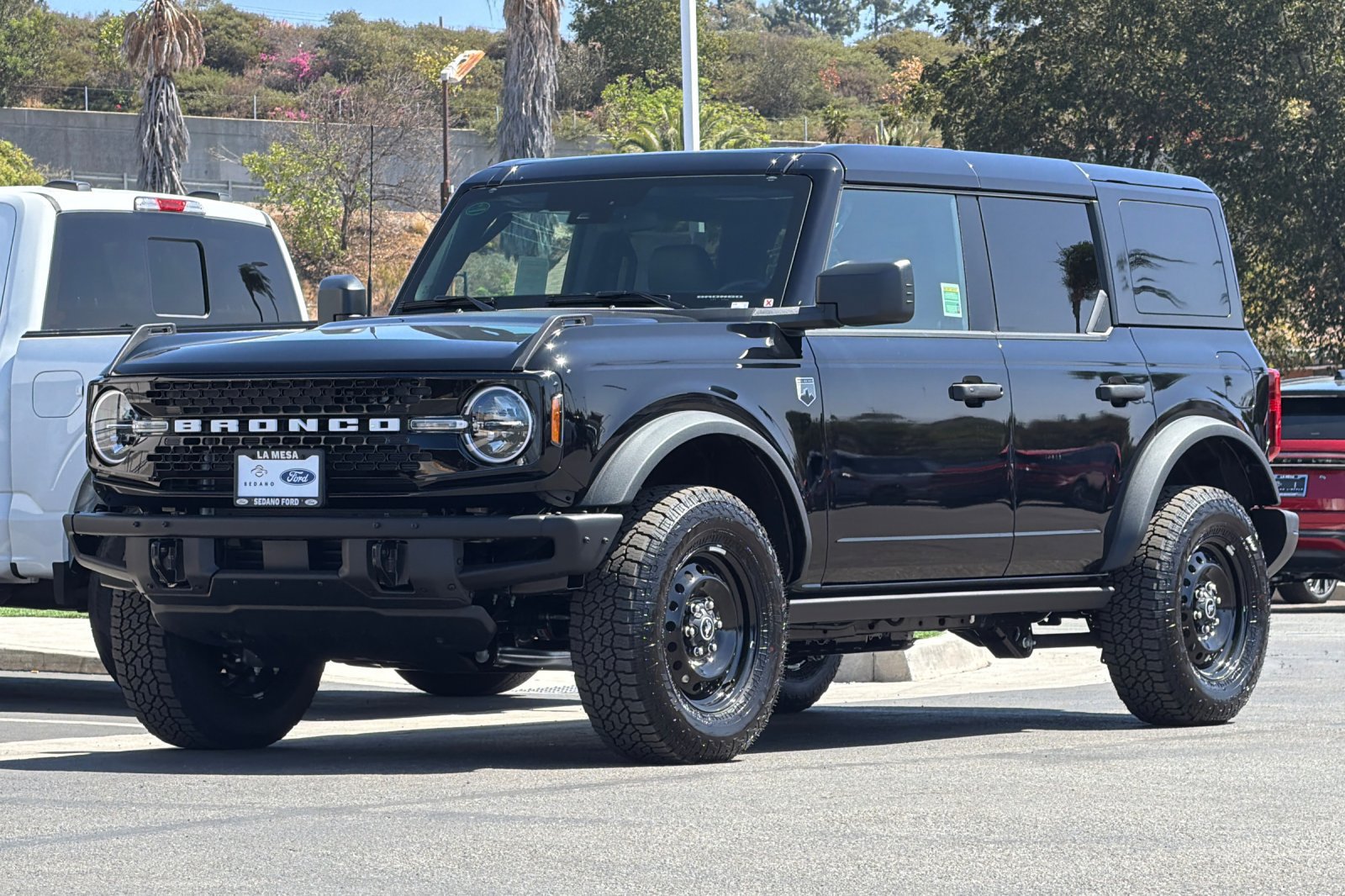 New 2026 Ford Bronco Big Bend w/ Black Diamond Package AWD/4WD image 7