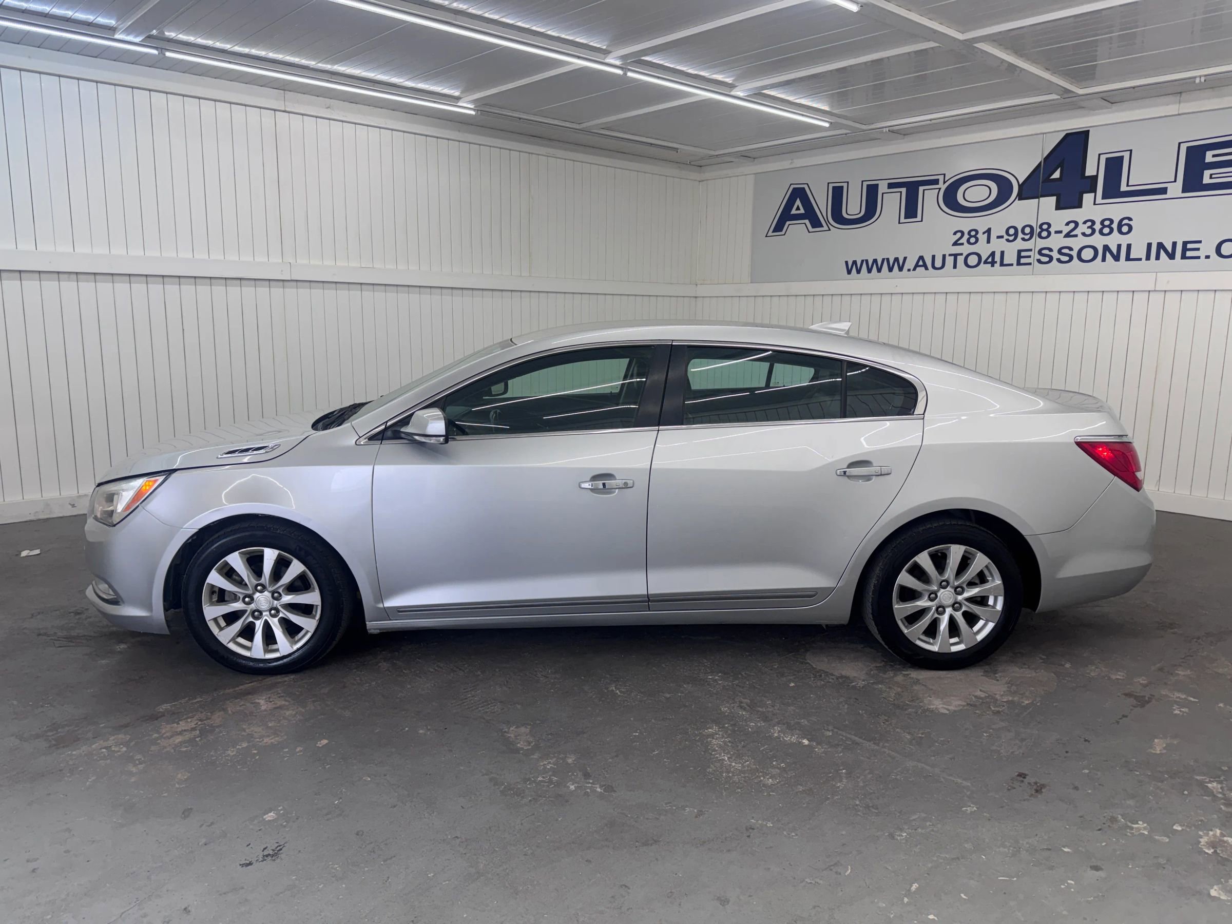 Used 2015 Buick LaCrosse Leather image 8