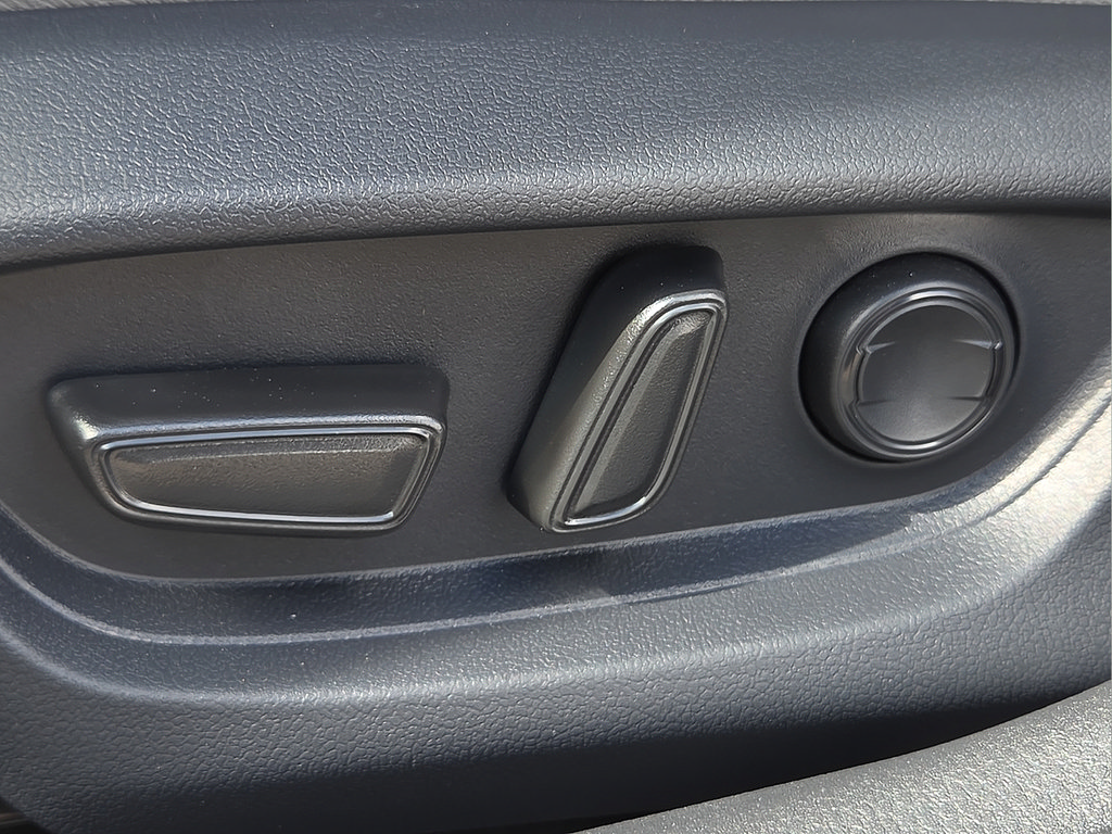New 2026 Toyota Camry SE w/ Convenience Package FWD image 19