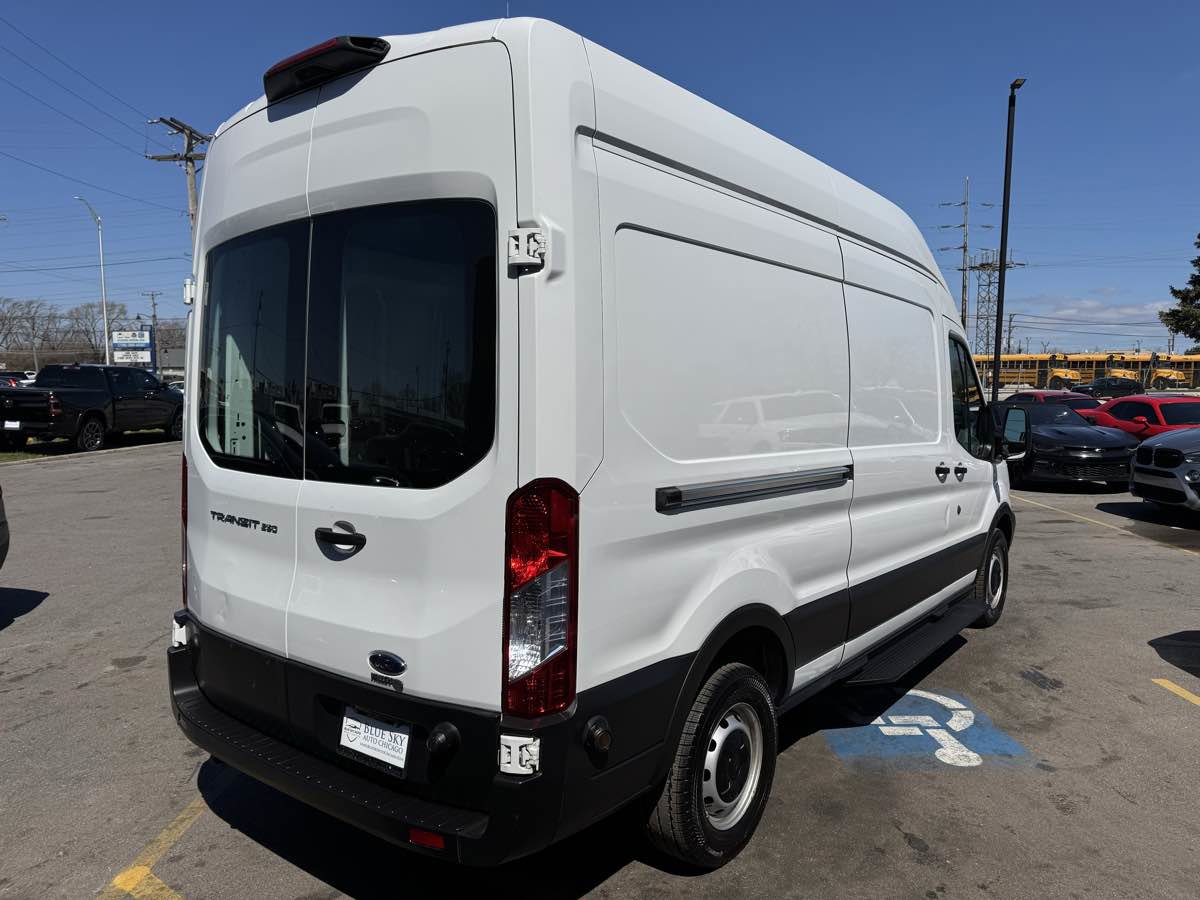Used 2019 Ford Transit 250 148 High Roof RWD image 5