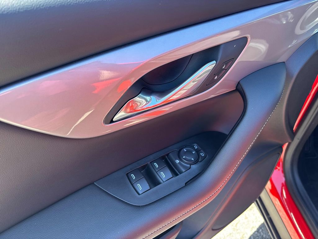 Used 2025 Chevrolet Blazer LT AWD/4WD image 10