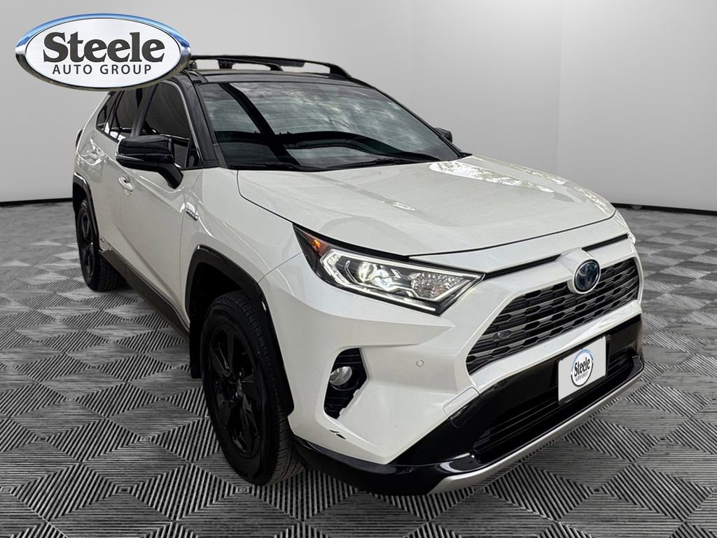 Used 2020 Toyota RAV4 XSE image 7
