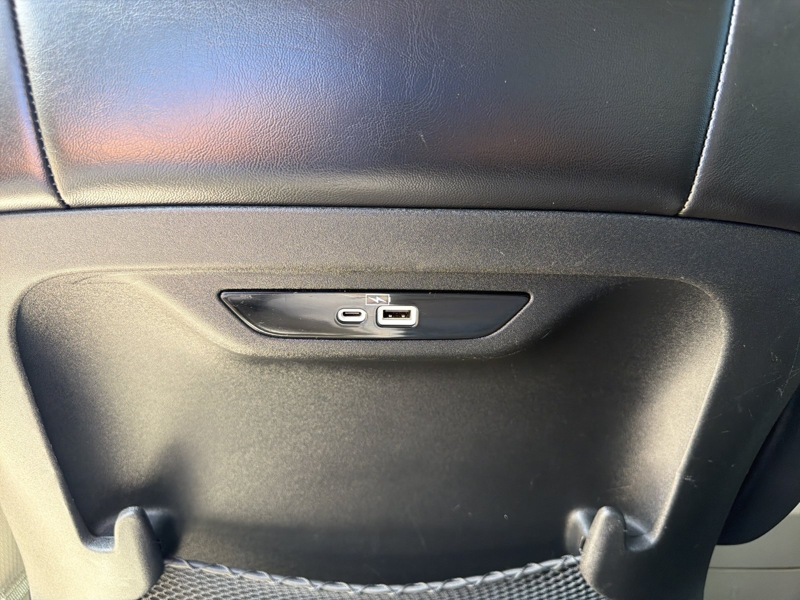 Used 2023 Chrysler Pacifica Touring-L FWD image 15
