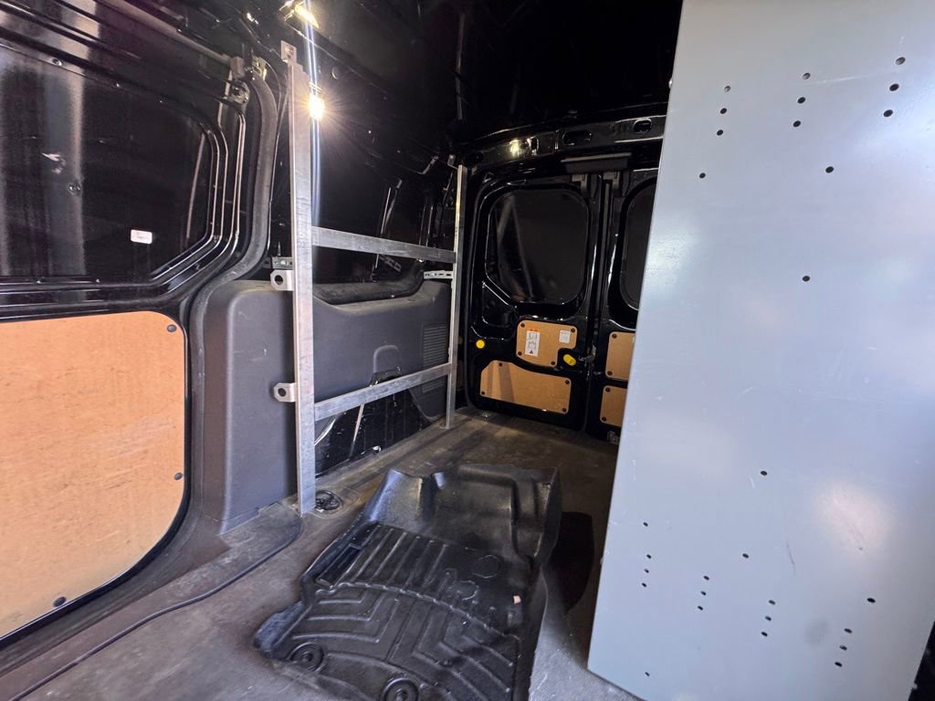 Used 2017 Ford Transit Connect XL FWD image 24