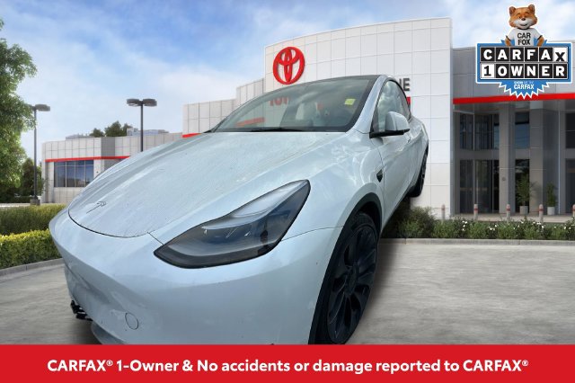 Used 2023 Tesla Model Y Performance AWD/4WD image 2