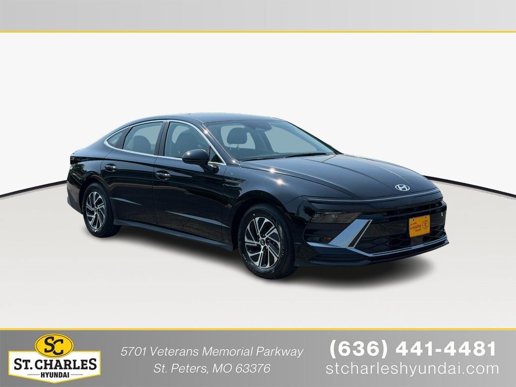 Used 2026 Hyundai Sonata Blue FWD image 1