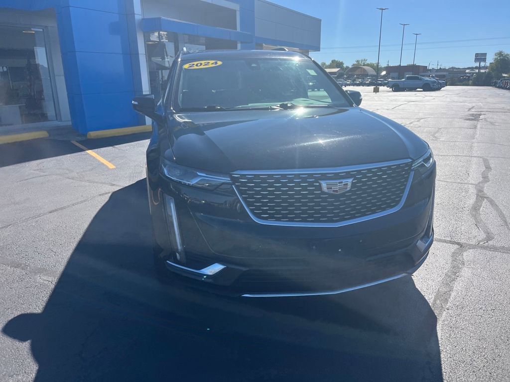 Used 2024 Cadillac XT6 Premium Luxury image 8