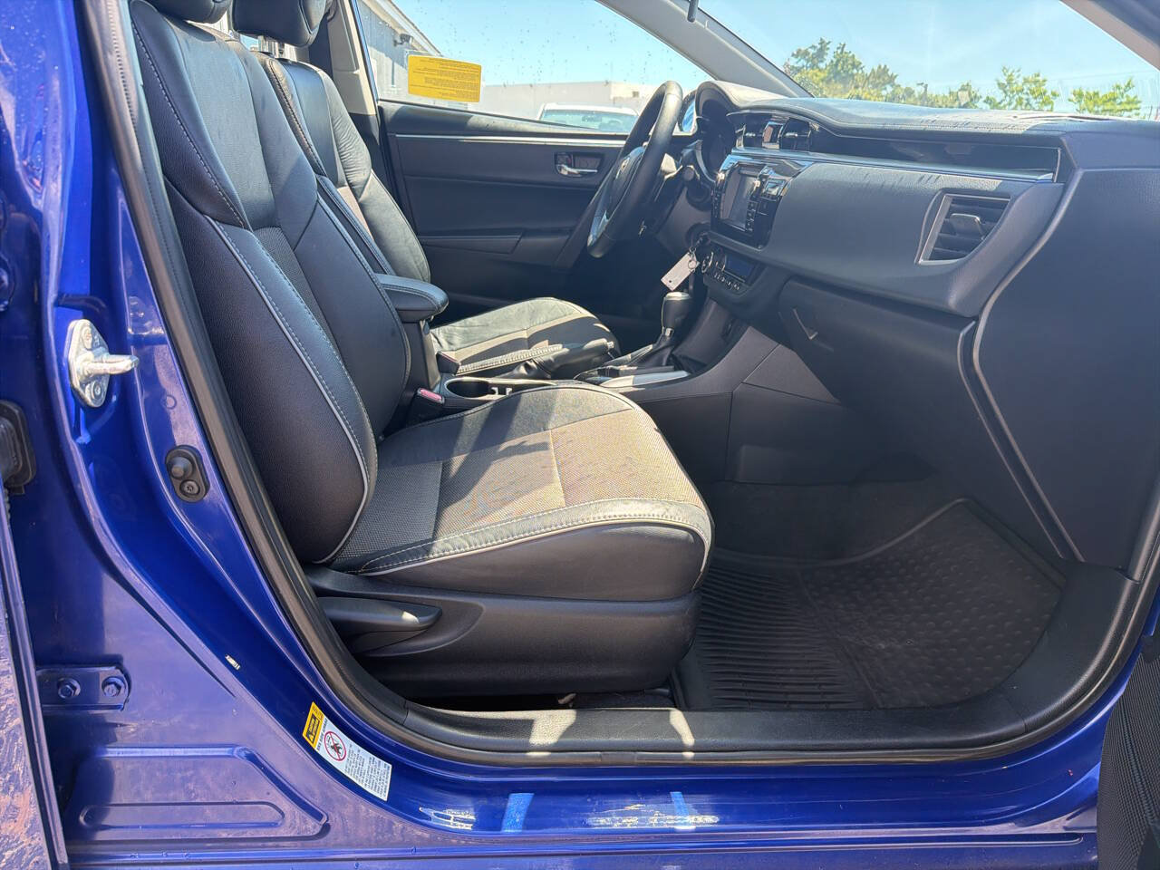 Used 2015 Toyota Corolla S FWD image 39