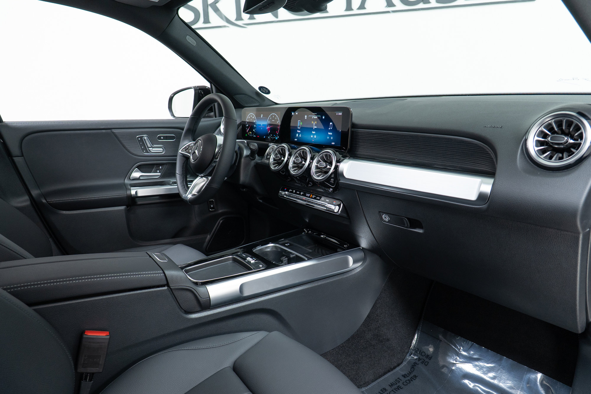 New 2026 Mercedes-Benz GLB 250 4MATIC image 21