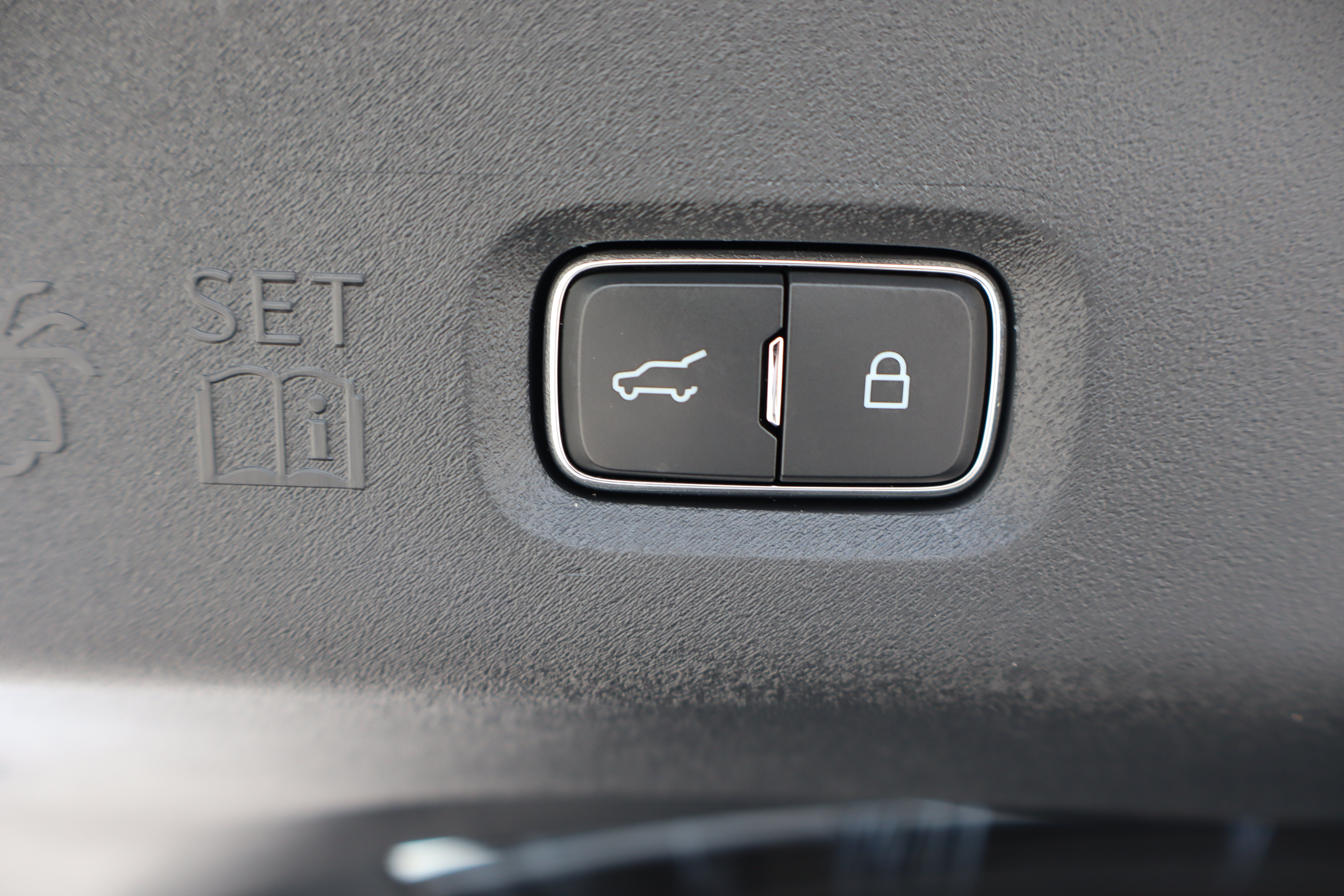 Used 2025 Ford Expedition Tremor AWD/4WD image 37