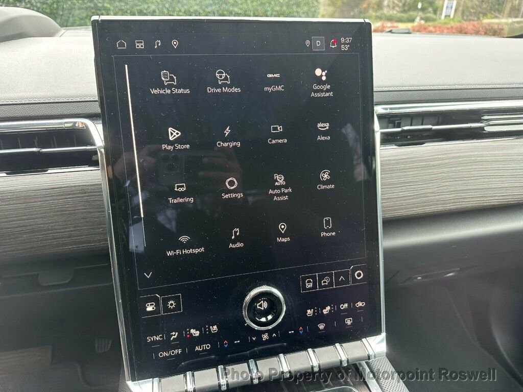 Used 2024 GMC Sierra EV Denali image 20