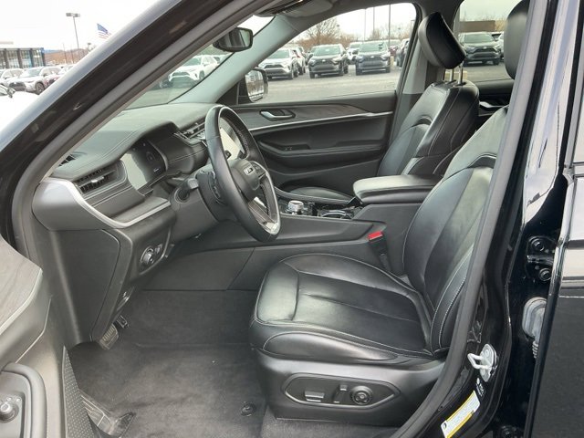 Used 2022 Jeep Grand Cherokee L Limited image 12