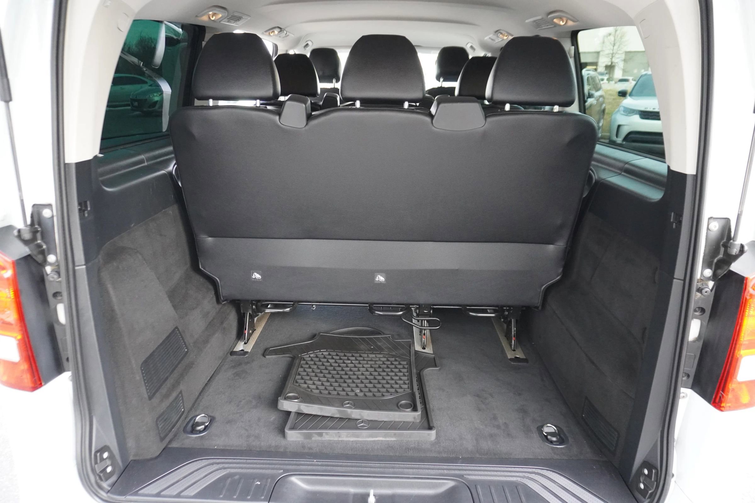 Used 2016 Mercedes-Benz Metris Passenger image 30
