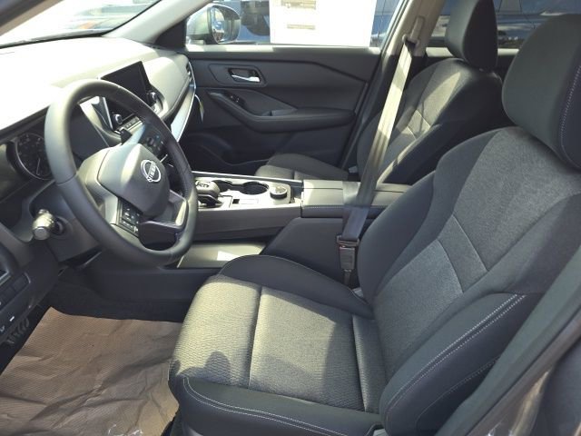 New 2026 Nissan Rogue SV image 4